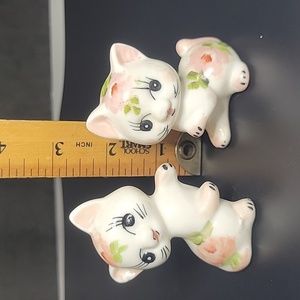 Kitschy Pair Cat Figurines Vintage Small Ceramic Big Eye Flower Hand Painted